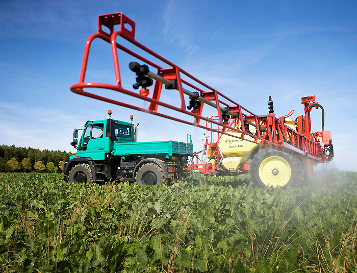 Bild Unimog zum Spritzen