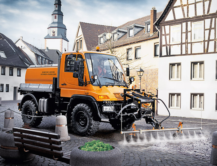 Bild Unimog zur Straßenreinigung